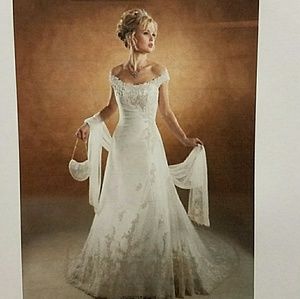 Maggie Sottero Eleganza wedding dress